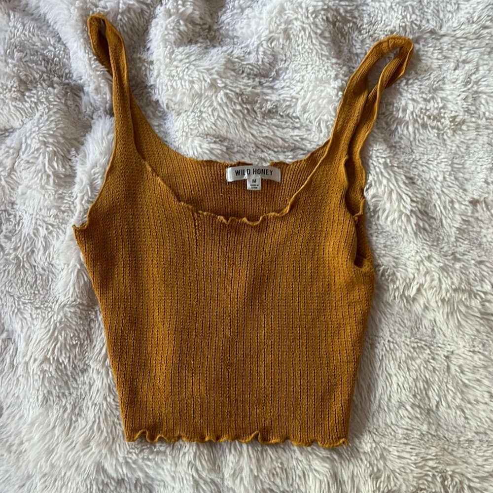 Cropped textured shirt